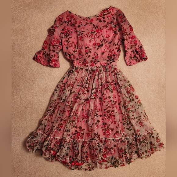 Dresses & Skirts - Vintage Floral Pink and Red Dress